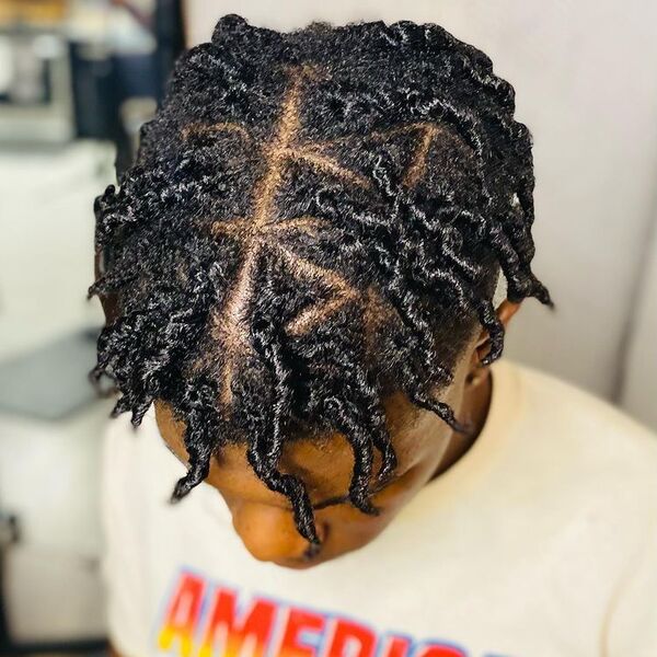 Triangle part dreads